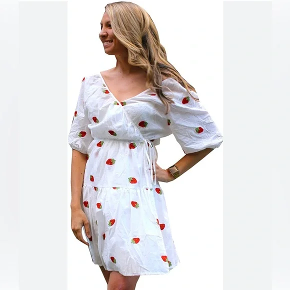 white off the shoulder long sleeve dress Liliana Bandage Off Shoulder Long Sleeve Dress main image 0